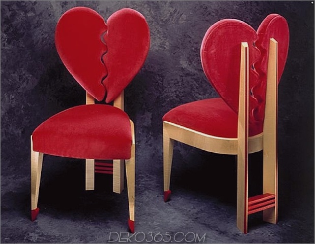 9-herzförmige Stühle.jpg