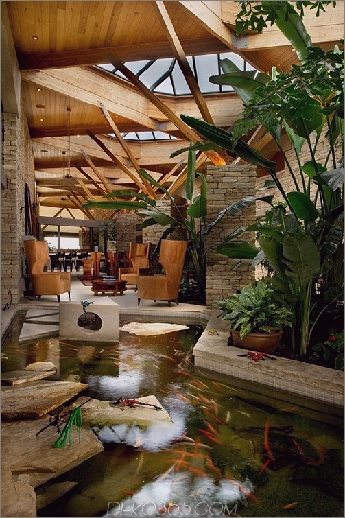 koiteiche und wassergärten für moderne häuser 2 thumb 630x947 64015 35 Sublime Koi Pond-Designs und Wassergarten-Ideen für moderne Häuser