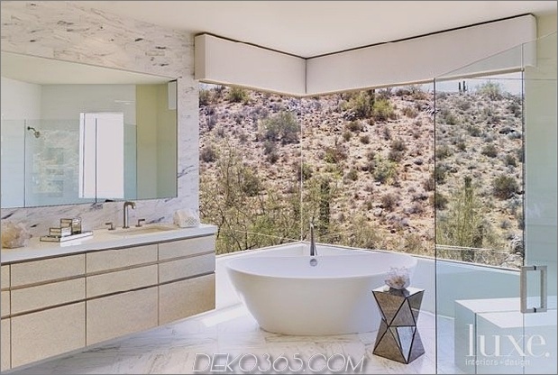 luxus-badezimmer mit blick auf die wüste-tumbleweeds-26.jpg