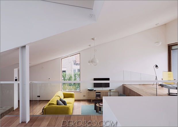 6-schräge-grüne Dach-Split-Level-home.jpg