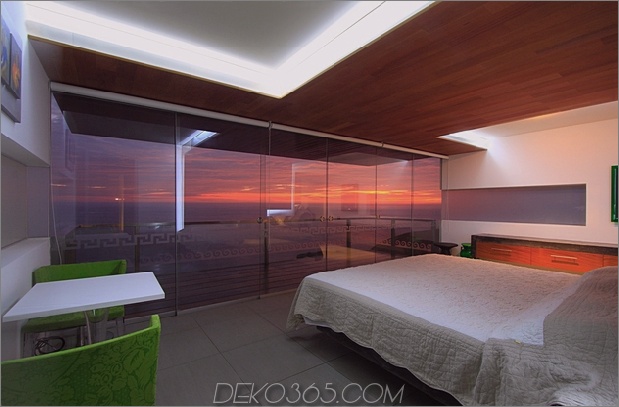alvarez-beach-house-peru-visual-masterpiece-7-bedroom.jpg