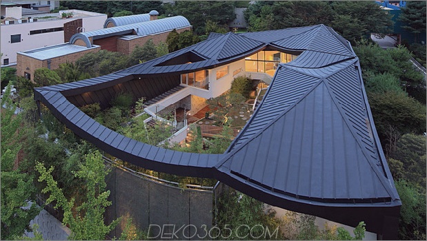 Ausschnitt Hausdesign um den Innenhof 1 thumb 630x355 30247 Cutout Roof Design