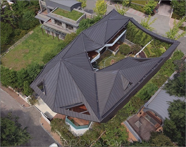 Ausschnitt Haus Design um den Innenhof 2 thumb 630x497 30249 Cutout Roof Design