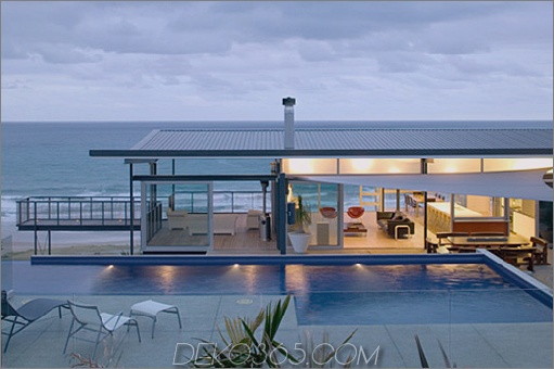 okitu house 1 Beach House Design - T-förmige Hauspläne von Pete Bossley Architects