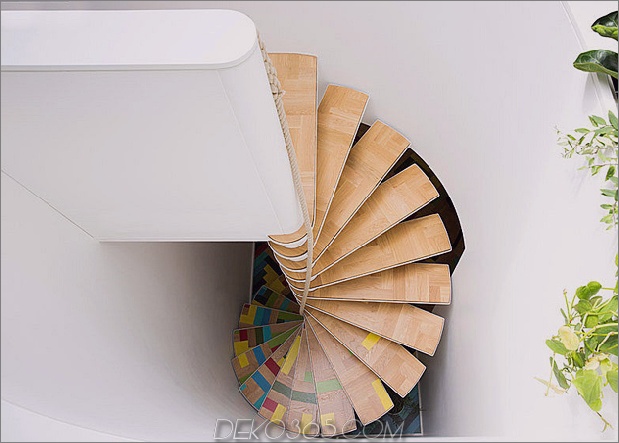 1a color iffic treppe entwirft zeitgenössische wohnungen thumb 630xauto 63434 Bunte Treppenhaus-Designs: 30 Ideen für ein modernes Zuhause