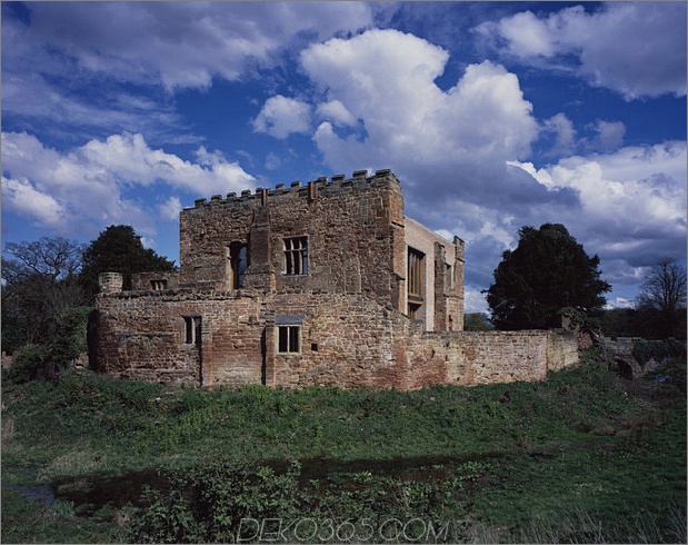 Englisch-Schloss bewahrt-historische-Architektur-und-beinhaltet-modern-design-3.jpg