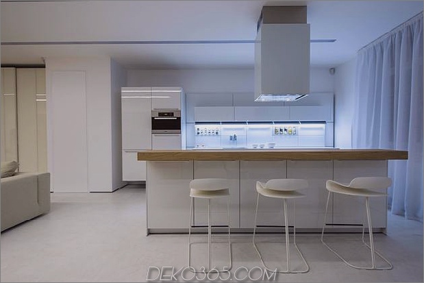 Design-und-Technologie-Mix-for-Contemporary-Kiev-Apartment-4.jpg