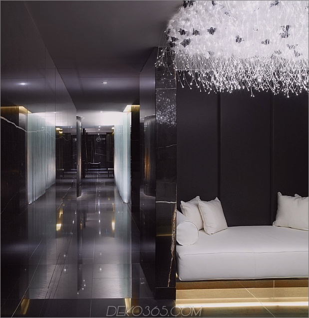 sharon-marsten-designer-beleuchtung-wow-flora-kaskade-corinthian-hotel-london.jpg