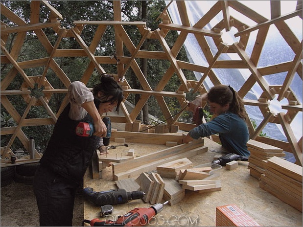 DIY-Holzkuppel aus Paletten-9.jpg gebaut