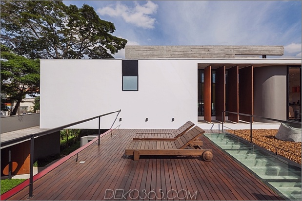 dual-direction-beton-home-umgibt-poolside -hof-brasilien-14-deck.jpg