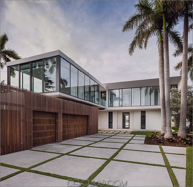 reines und doch einladendes Design Strandresidenz 2 thumb 630xauto 33318 Elegantes Strandhaus-Design in Miami Beach