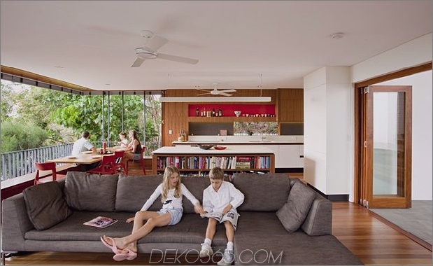 atemberaubend neu erfundene-australische-home-features-aufragender-indoor-outdoor -hof-11-living-space-straight.jpg