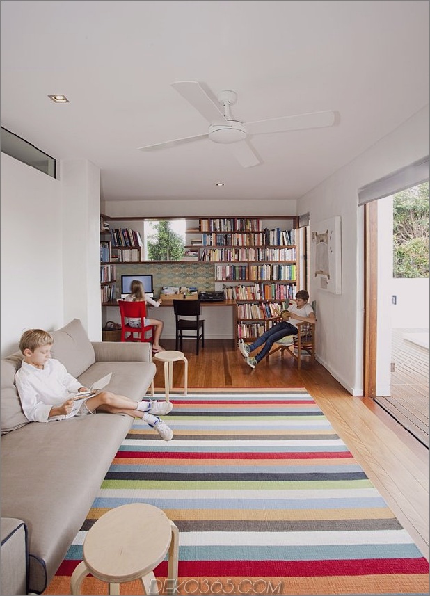 atemberaubend neu erfundene-australische-home-features-turm-innen-außen-hof-13-second-living-room.jpg