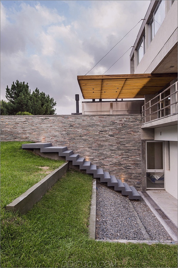 home-outdoor-kitchen-pool-stone-plinth-11-stairs.jpg
