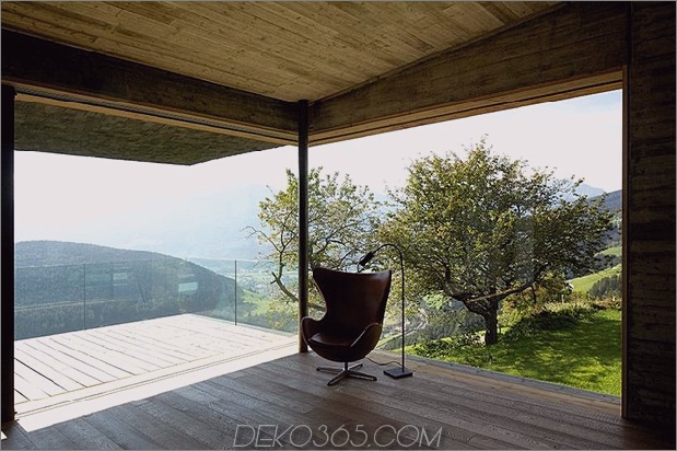 home-with-sauna-green-roof-9-corner-windows.jpg