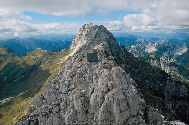 holz-ein-rahmen-wanderer-rest-kabinen-kronen-alpine-berggipfel-4-dach-höhe.jpg