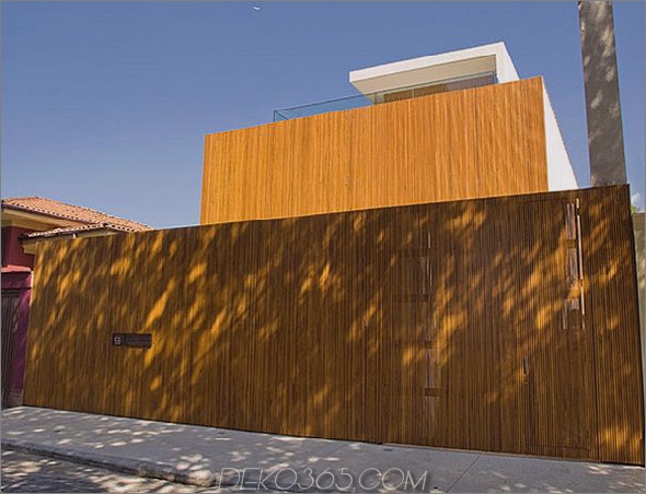 Holzhaus 1 Innovatives brasilianisches Architekturhaus mit gefalteten Holzwänden