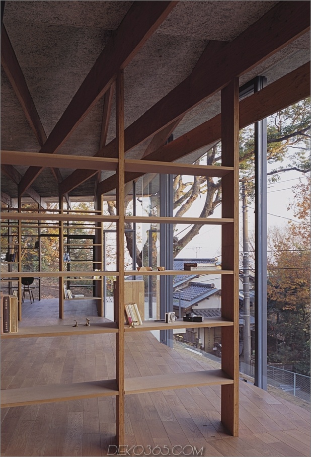 japanisch-wohnsitz-mit-holz-und-glas-geometrie-6.jpg