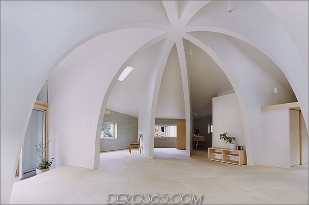 open-concept-japanese-family-home-with-domed-interior-4-main-space-day.jpg