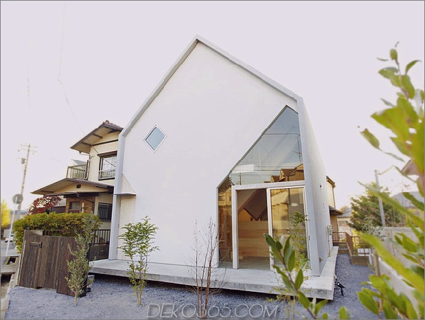 Japanisches Zuhause großes Dach 8% 20großes y unterstützt 2 Fassadenhohlraumdaumen 630x474 27051 Japanisches Zuhause mit großem Dach und 8 großen Y-Stützen
