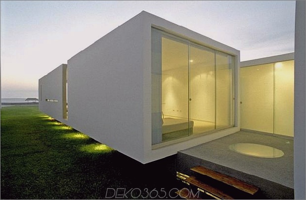 klein-peru-beachside-house-opens-frontback-3-bedroom.jpg