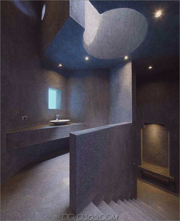 kreativ-cool-dual-auslegerhaus-peru-21-round-bathroom-top.jpg
