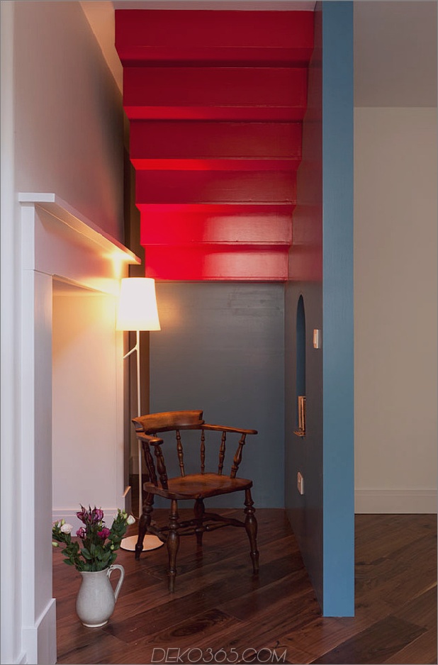 lebendige-farb-vignetten-vamp-up-georgian-apartment-4-stairs.jpg