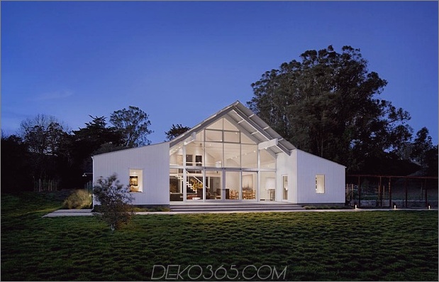 1 hintere Fassade thumb 630xauto 46776 Mega Modern LEED-zertifiziertes Haus im Scheunenstil auf 160 Hektar
