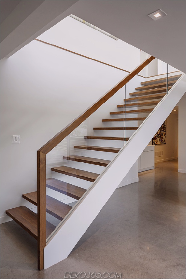 modern-riverside-home-christopher-simmonds-architect-16-stairs.jpg