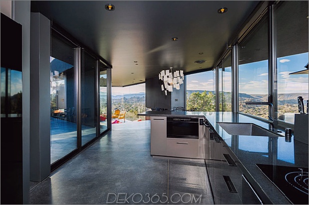 modern-desert-home-hof-pool-views-10-kitchen.jpg