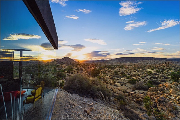 modern-desert-home-hof-pool-views-22-sunrise.jpg