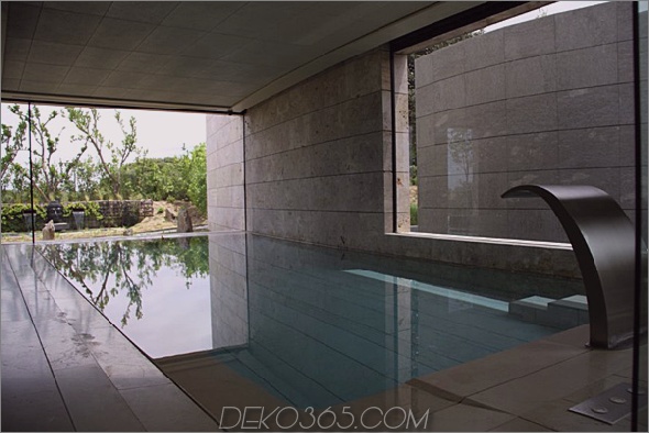 Modernes Zen House Design in Madrid, Spanien_5c5b6c010d772.jpg