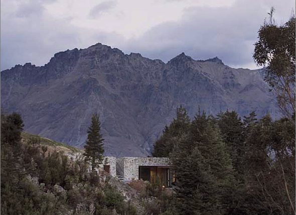 Mountain House Architecture – ein gemütlicher Bergrückzug integriert sich in die Umgebung Neuseelands_5c5b4d9d80bdb.jpg