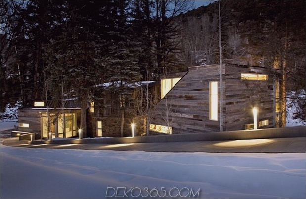 Naturholz-gekleidete Colorado-Haus-entworfen-um-vorhandene-Bäume-3.jpg