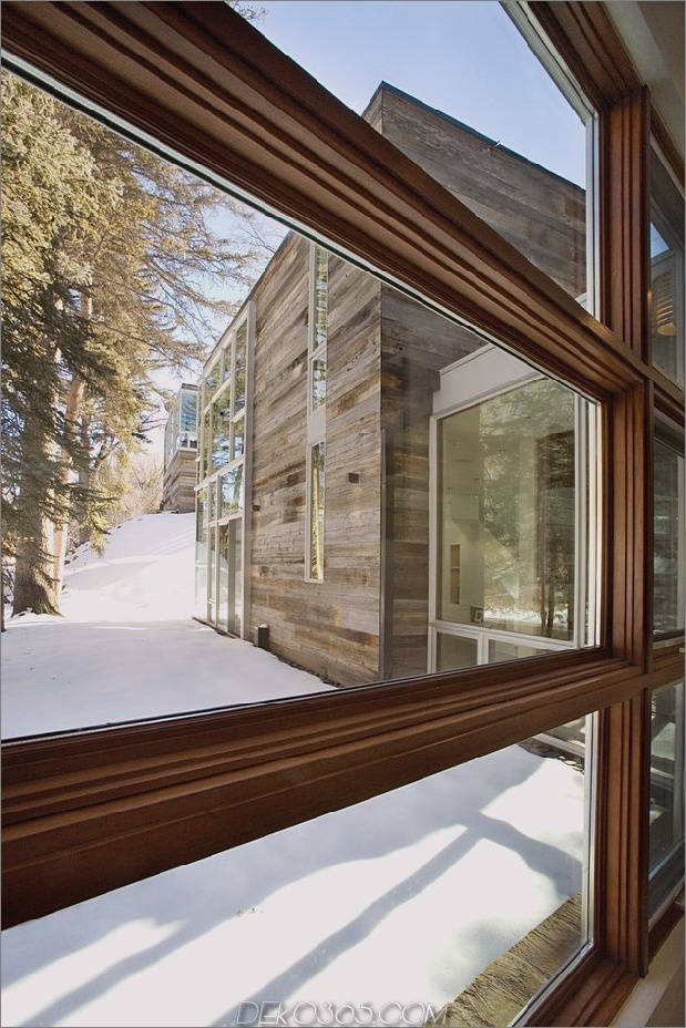 Naturholz-gekleidete Colorado-Haus-entworfen-um-vorhandene-Bäume-12.jpg.jpg