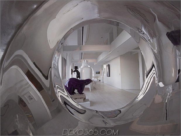 Vier-Ebenen-New-York-Penthouse-mit reflektierenden Spiralrutsche-13.jpg