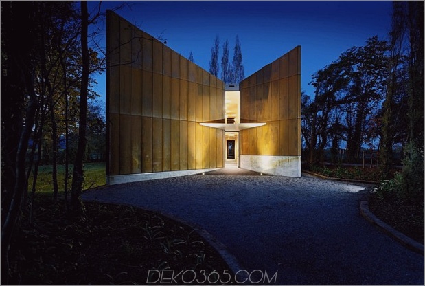 trübe-bucht-shack-neuseeland-entworfen-indoor-outdoor-unterhaltsam-10-dusk.jpg
