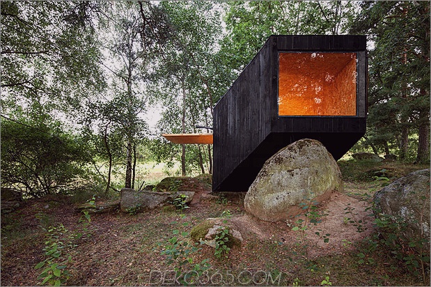 cute-cabin-deep-forest-shelter-elements-5-window.jpg