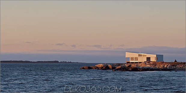 oceansi-ferienhaus-plattiert-gewellt-verzinktem aluminium-11-fassade-ozean.jpg