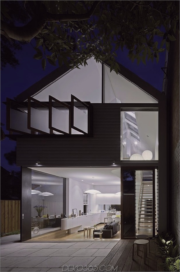 vertraut-berührt-modernes-design-sydney-home-5-front-view-night.jpg