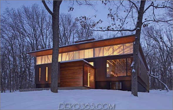 Ferrous Residence 1 Ranch Style Homes - ein rustikales Ranchhaus im Wisconsin-Stil