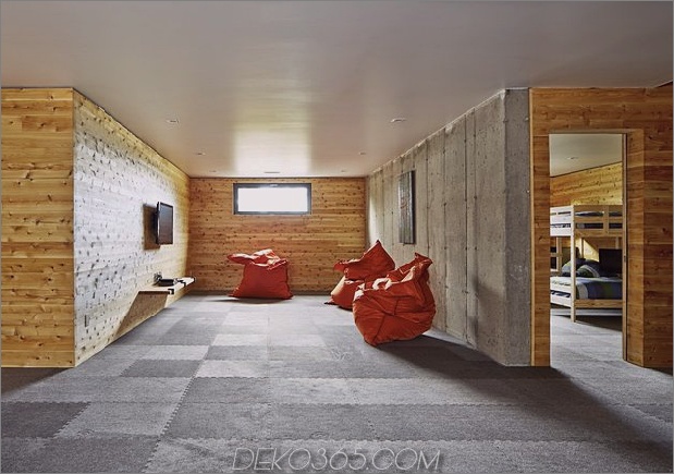 scheune-aesthetisch-muse-modern-home-19-tv-room.jpg