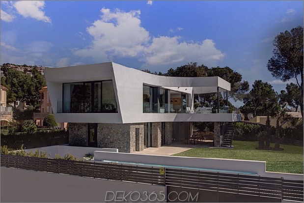 chic-house-with-curving-two-story-patio-3-left-angle.jpg