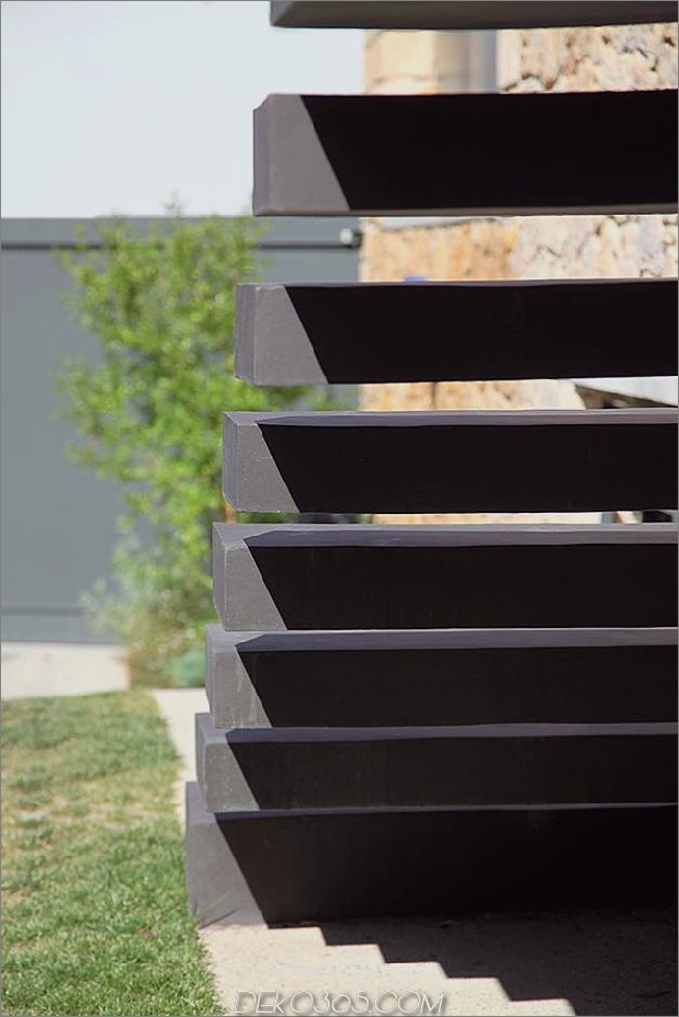 schlanke athen-haus-mischungen-stein-mit-beton-texturen-6-walkway-steps.jpg
