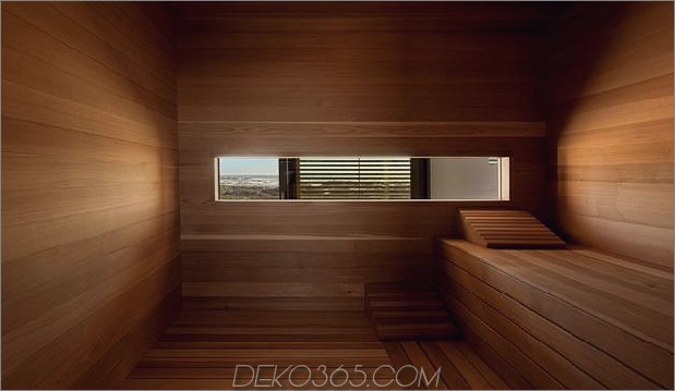 Strandhaus-mit-rekonfigurierbar-Holzplatten-11-sauna.jpg