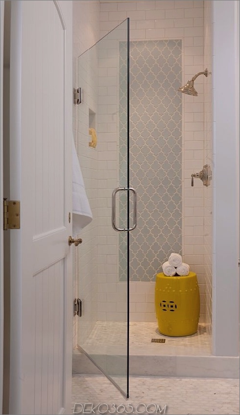 morocan-tile-shower-niche.jpg