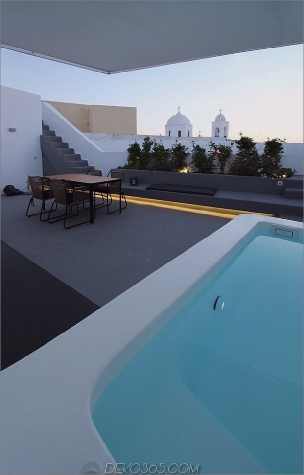 villa-griechenland-kombiniert-old-world-charm-modern-minimalismus-4-courtyard.jpg