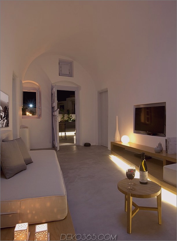 villa-griechenland-kombiniert-old-world-charm-modern-minimalismus-7-lounge.jpg