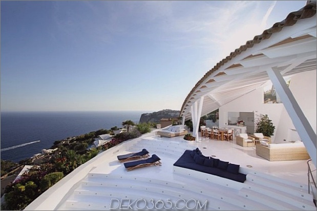Vogelhaus-in-Mallorca-mit-Flügel-und-Luxus-Decks-6.jpg