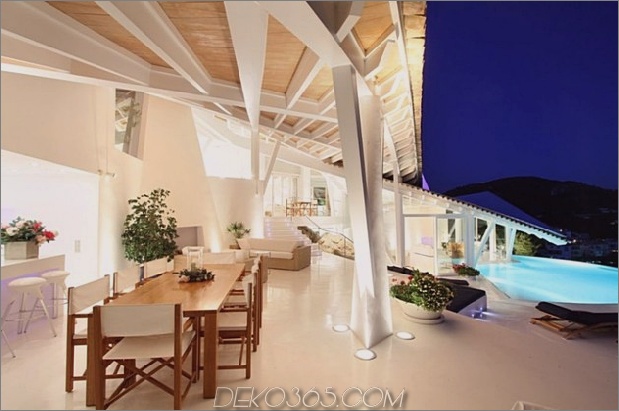 Vogelhaus-in-Mallorca-mit-Flügel-und-Luxus-Decks-9.jpg